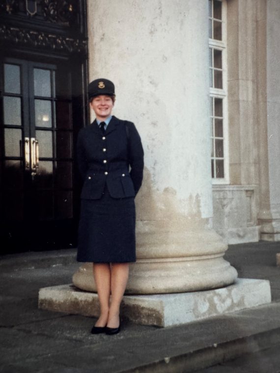 Photo os Sue in uniform
