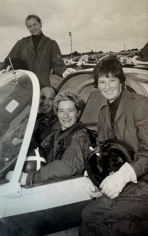Sue (middle) and members of th University Air Squadron.